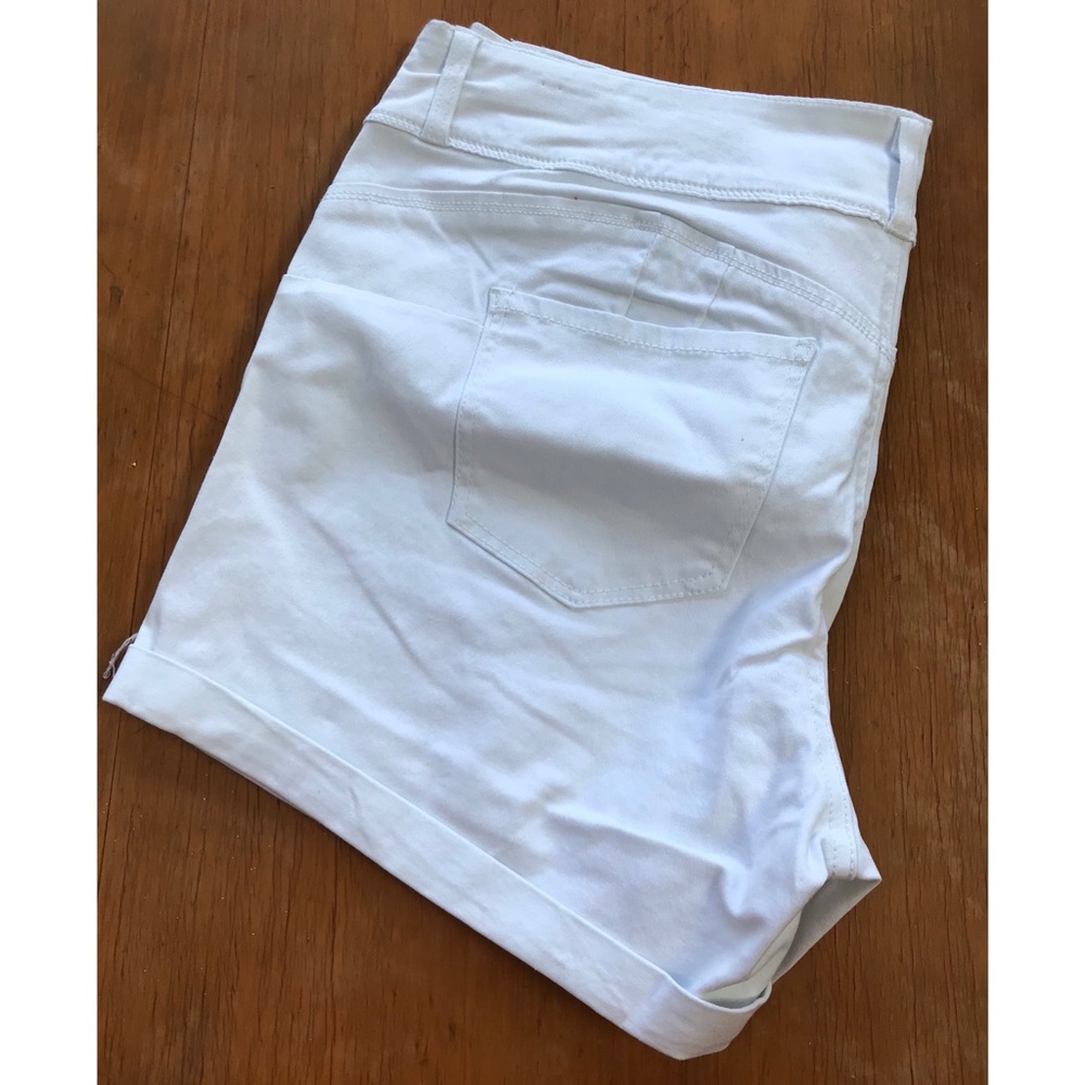 Wax Jean White Cuffed Shorts